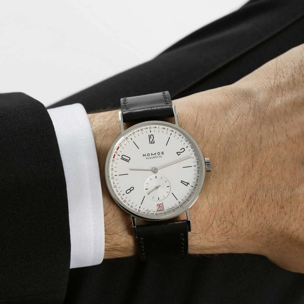 NOMOS Tangente - 2date