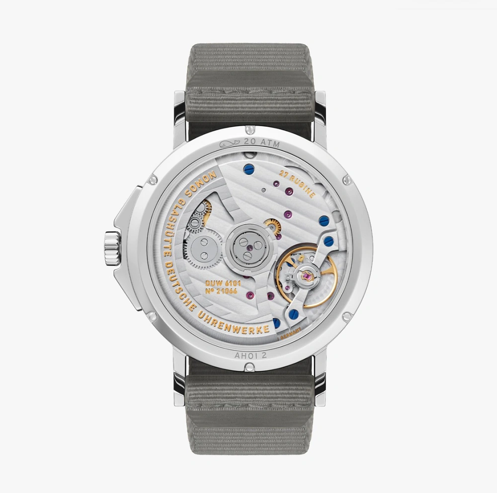 NOMOS Ahoi - neomatik 38 Datum sand