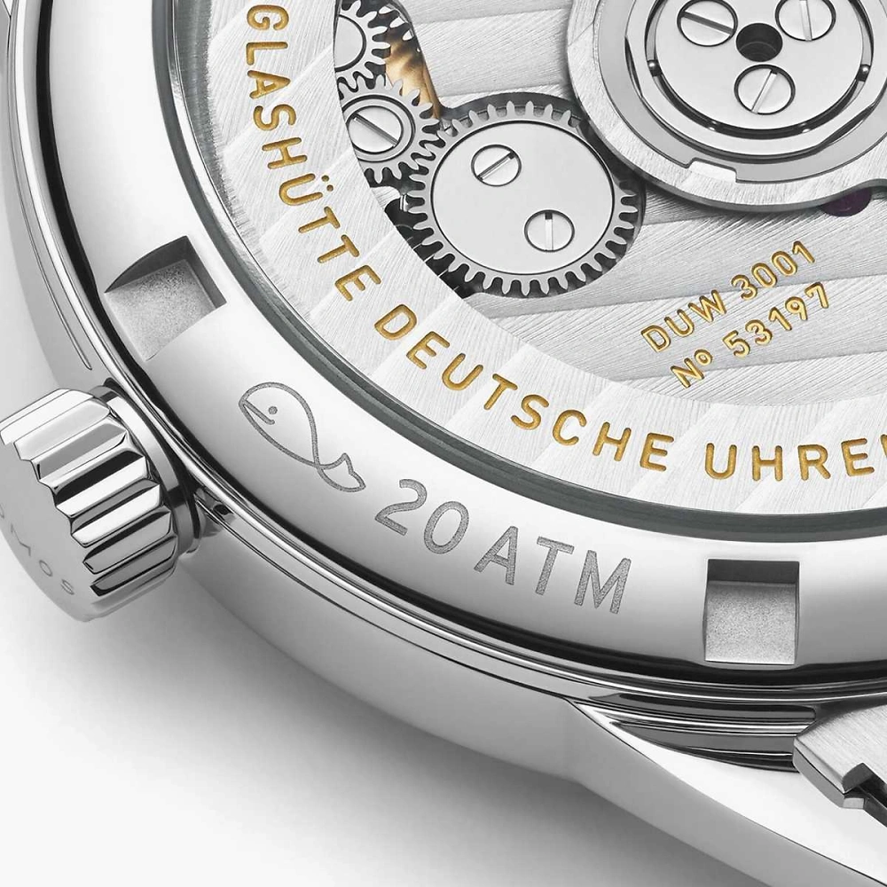 NOMOS Club Sport - neomatik 34 gold