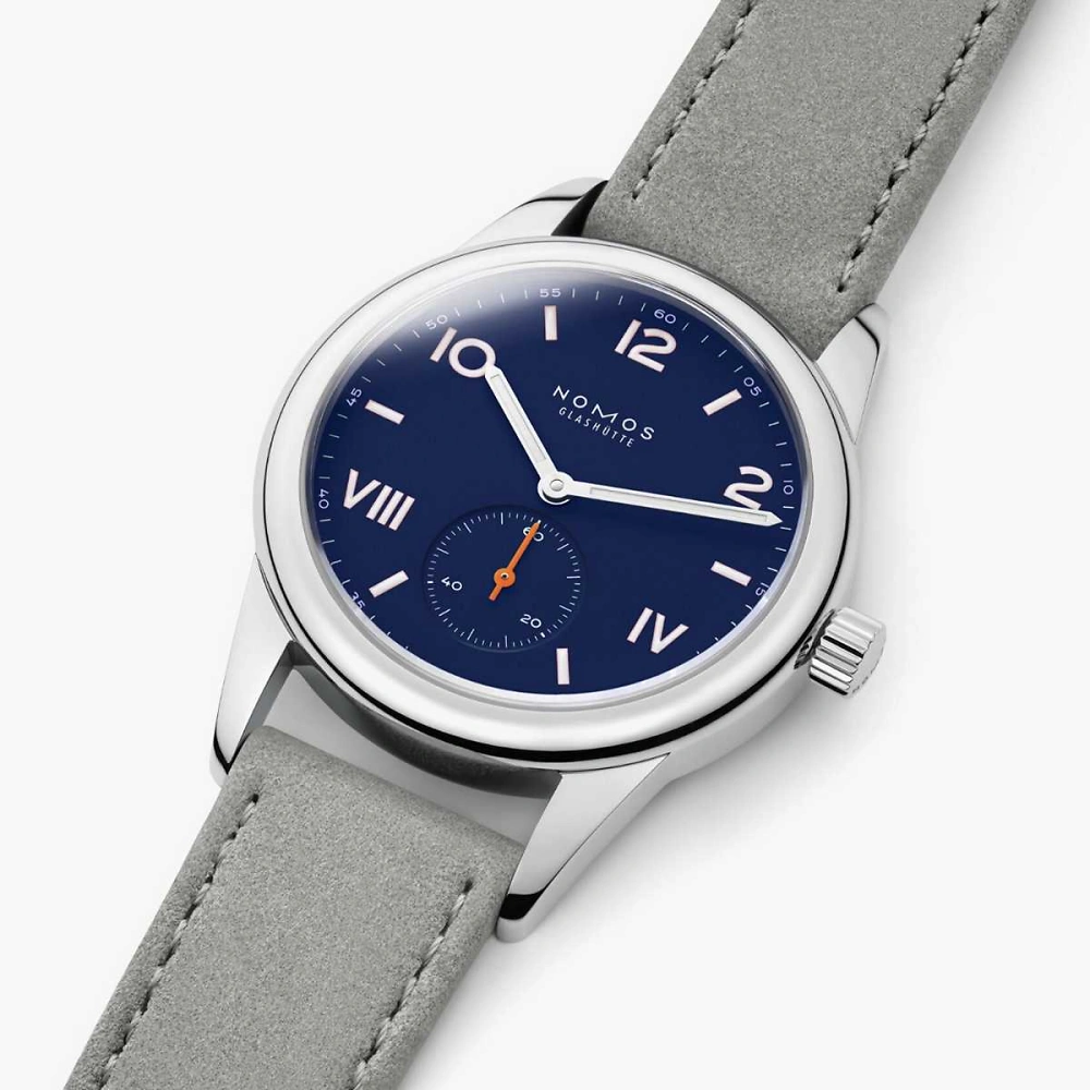 NOMOS Club Campus - night sky