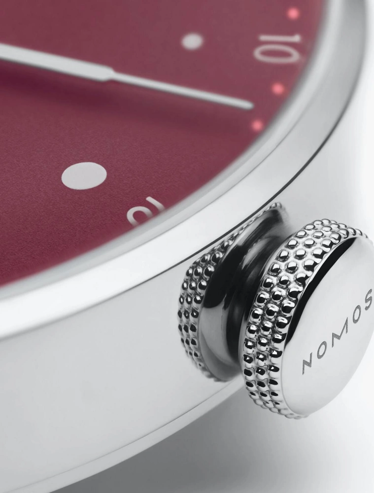NOMOS Metro 33 - muted red
