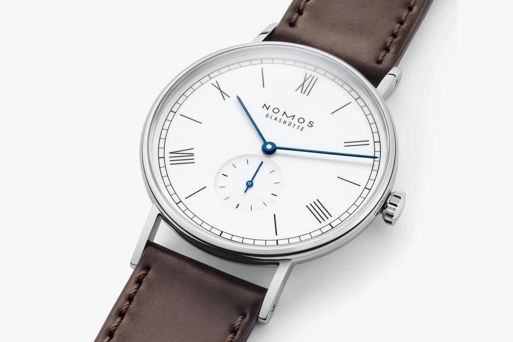 NOMOS Ludwig - 38 emailleweiss