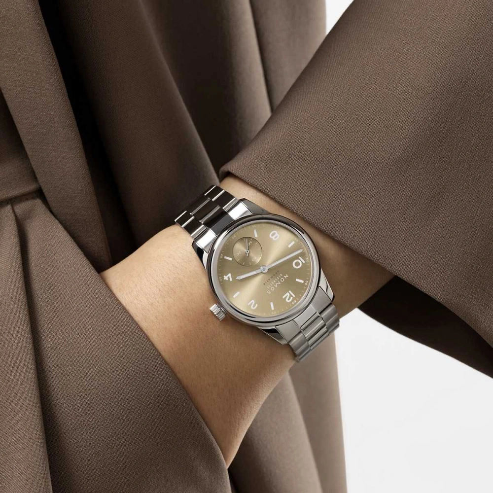 NOMOS Club Sport - neomatik 34 gold