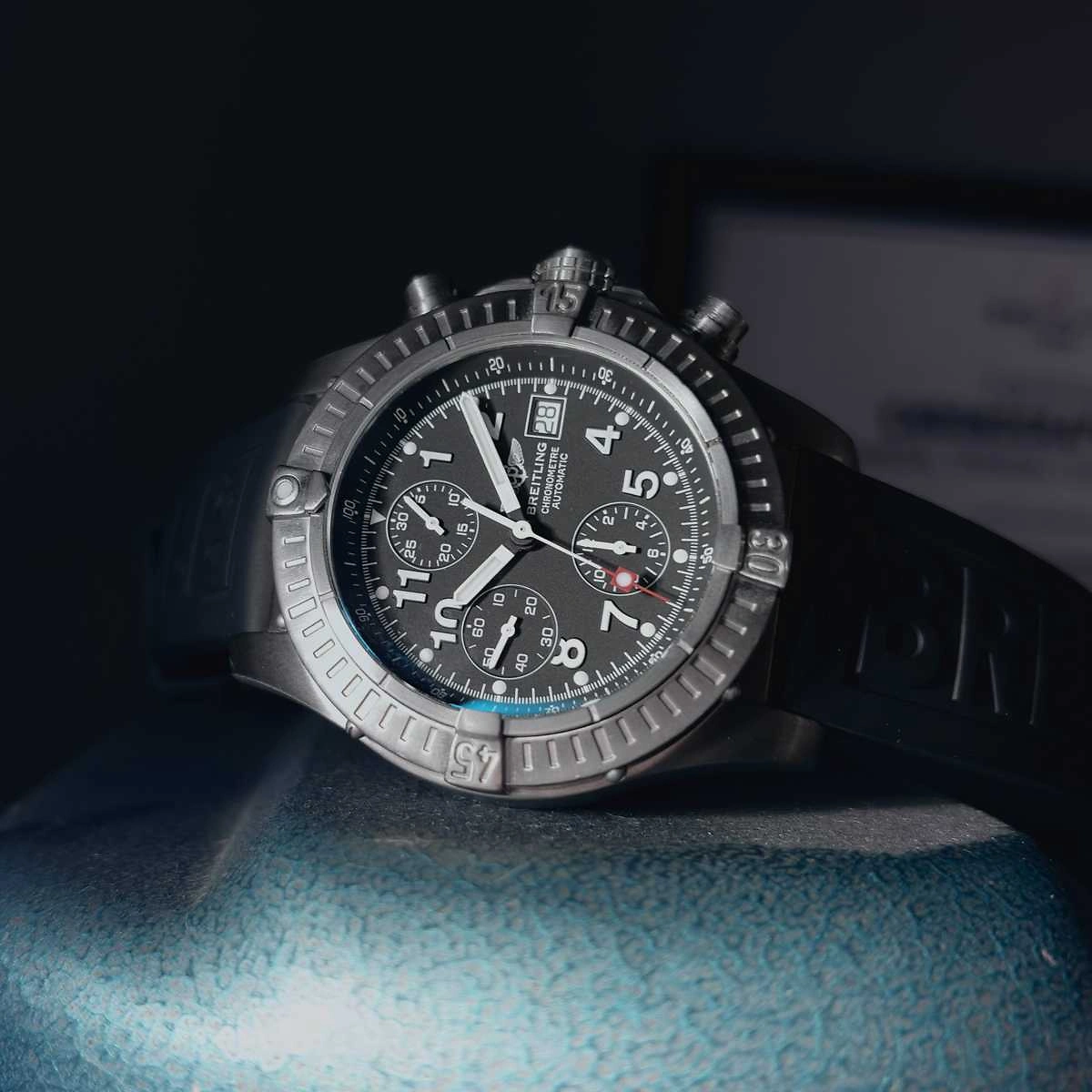 BREITLING Avenger