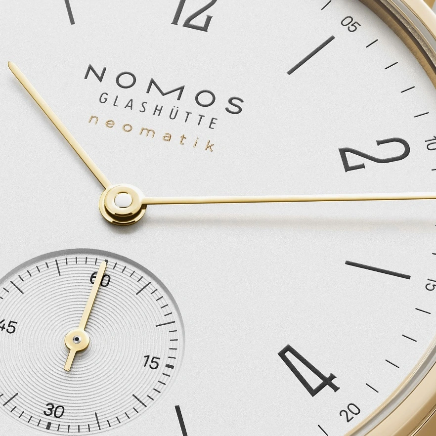 NOMOS Tangente - Gold neomatik dor&eacute;