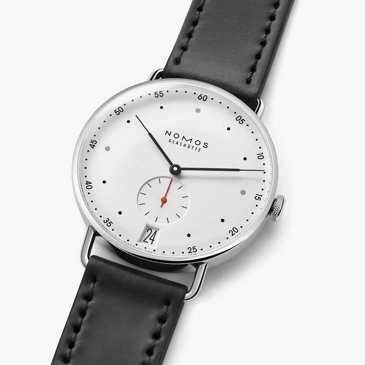 NOMOS Metro 38 - Datum