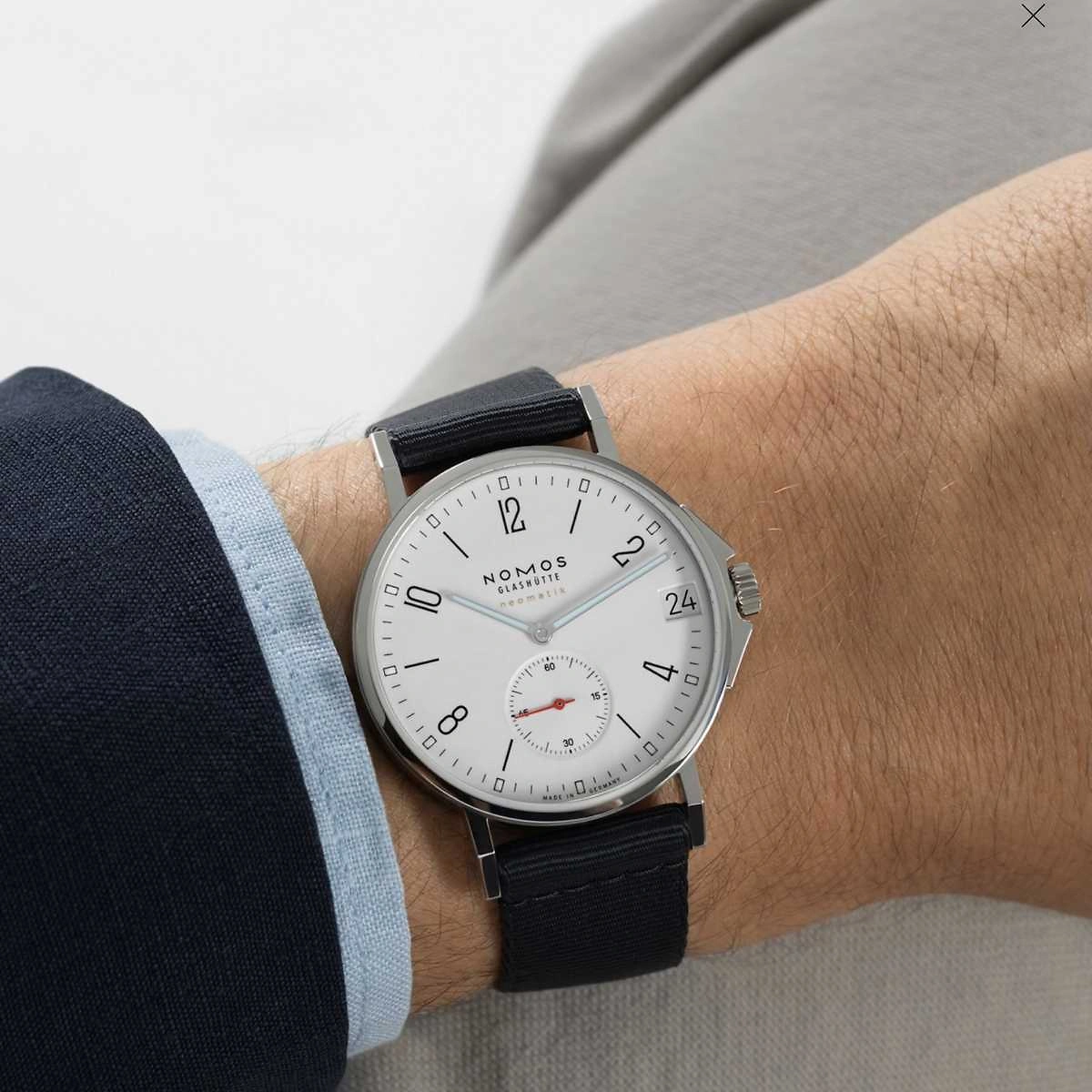 NOMOS Ahoi - neomatik 38 Datum