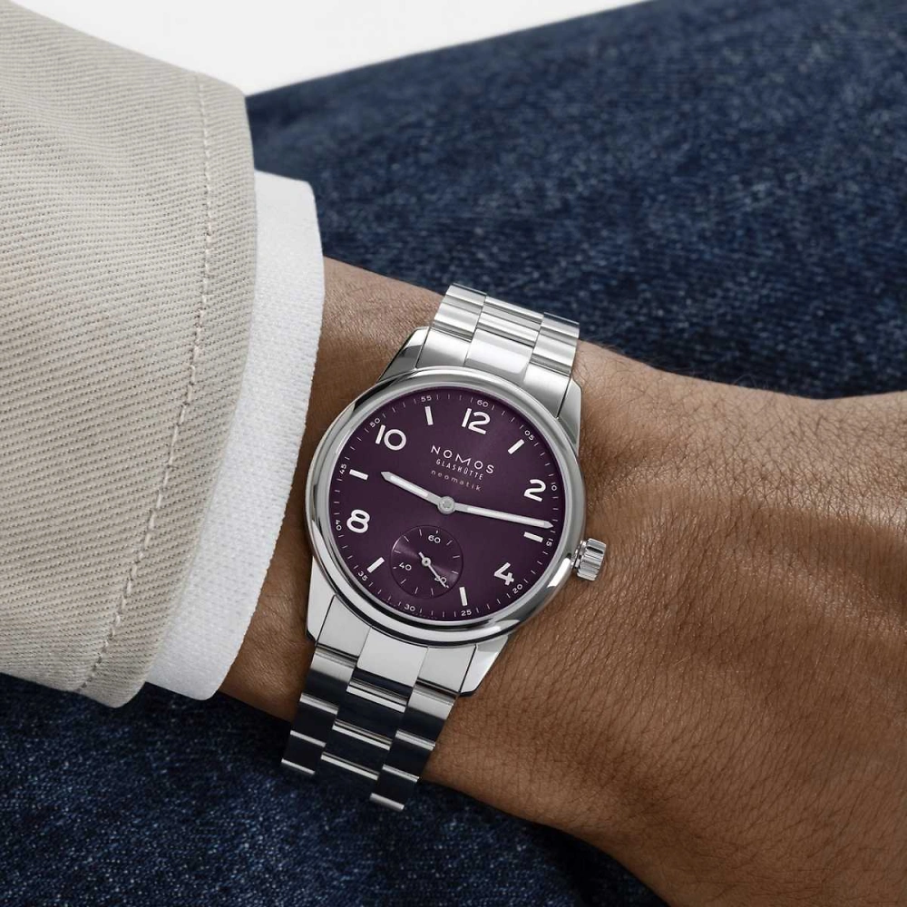 NOMOS Club Sport - neomatik 34 purple